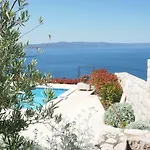 Luxury Mala With Heated Pool *