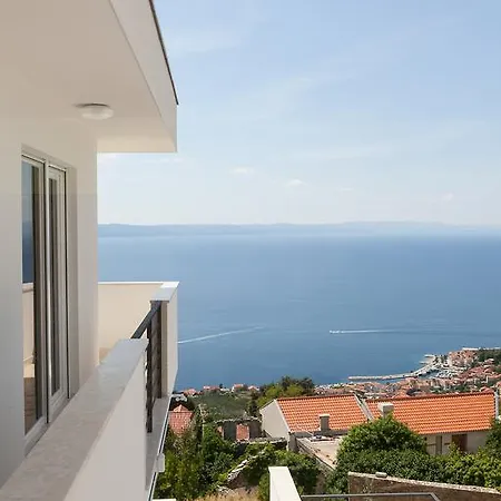 Luxury Mala With Heated Pool Vila *