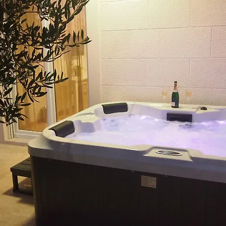 Luxury Mala With Heated Pool * Podgora (Split-Dalmatia)