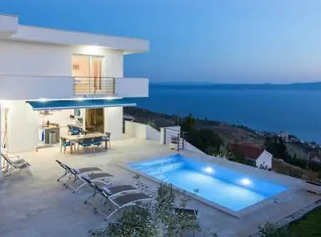 Luxury Mala With Heated Pool Podgora (Split-Dalmatia)